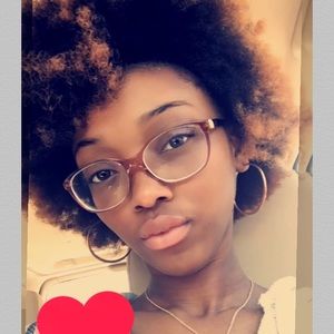 Meet your Posher, Jazmine